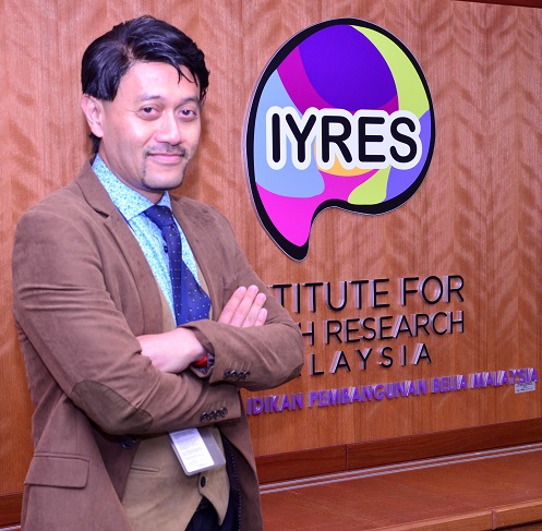 9. PM Dr. Nahar Azmi